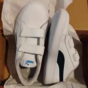 *NEW* PUMA Smash White Sneakers SZ 2.5